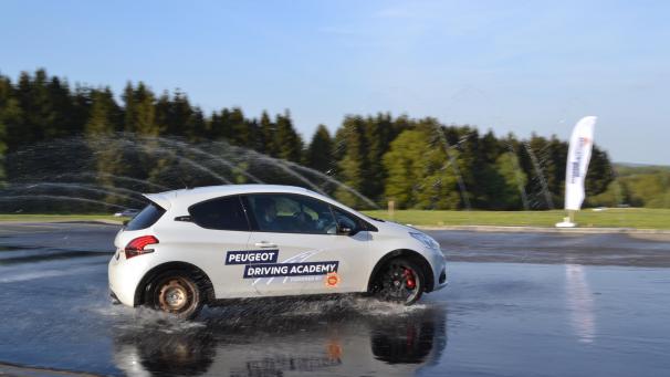 <p>Der RACB ist neuer Partner des AMC St.Vith für das große Wochenende der Verkehrssicherheit.</p>