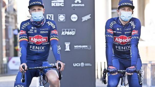 <p>Tim Merlier (links) und Jasper Philipsen sind mannschaftsinterne Konkurrenten.</p>