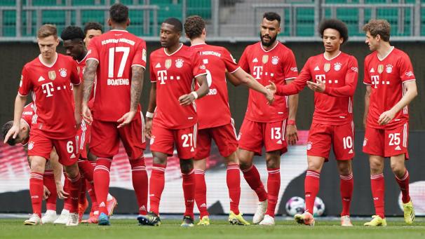 <p>Münchens Stürmer Eric Maxim Choupo-Moting (3.v.r) jubelt nach seinem Treffer zum 0:2.</p>
