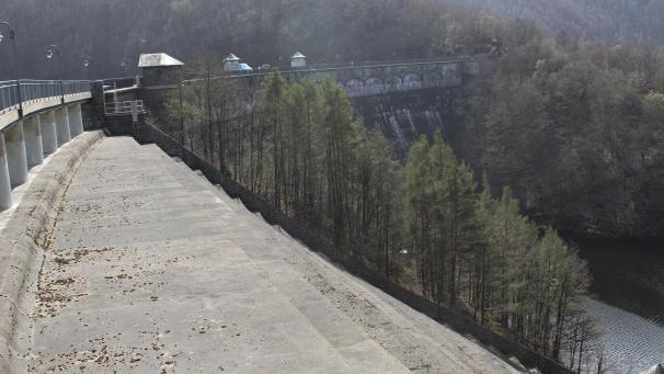 <p>Die Urfttalsperre in der Eifel, von Otto Intze erbaut, ist Europas größte Anlage dieser Art.</p>