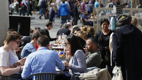 <p>Zwei Drittel der Ostbelgier, die im Rahmen einer Forsa-Umfrage rund um Corona befragt wurden, lehnen inzwischen die Schließung des Horeca-Sektors als „unangemessen“ ab.</p>