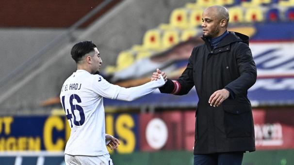 <p>Vincent Kompanys (rechts) erste Saison in Anderlecht geht in die Verlängerung.</p>