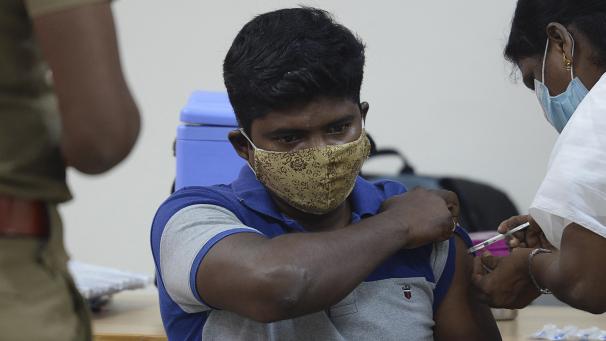 <p>Indien leidet derzeit stark unter der Corona-Pandemie.</p>