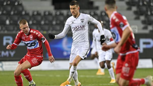 <p>Stef Peeters stand mehr als alle anderen auf dem Feld.</p>