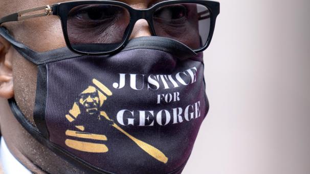 <p>Der Ex-Polizist Chauvin wurde für die Tötung des Afroamerikaners George Floyd verantwortlich gemacht und wurde müsse schuldig gesprochen.</p>