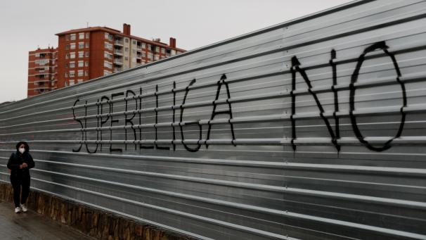 <p>Auch in Barcelona sprachen sich Fans deutlich gegen die Super League aus.</p>