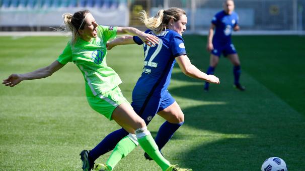 <p>Zwangspause für Kathy Hendrich (links)</p>