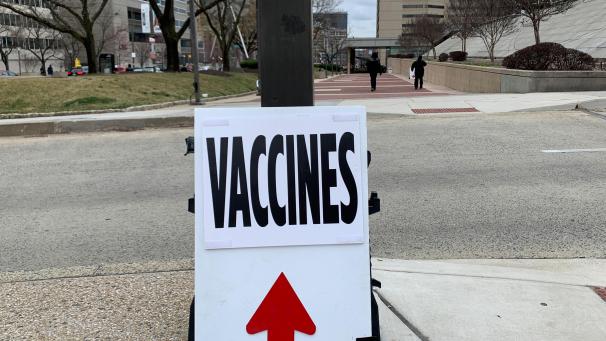 <p>Zu Beginn kamen die Impfungen in den USA nur schleppend voran. Doch nach dem Machtwechsel im Weißen Haus nahm die Impfkampagne rasant an Fahrt auf.</p>