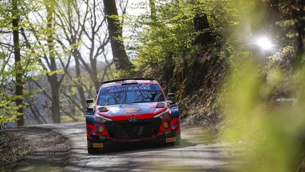 <p>Thierry Neuville beim Shakedown.</p>