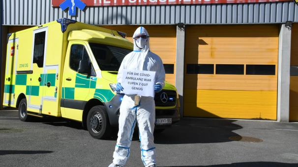 <p>(RS) Demonstration Rettungssanitäter Zone DG 27.4.2021 (04)</p>