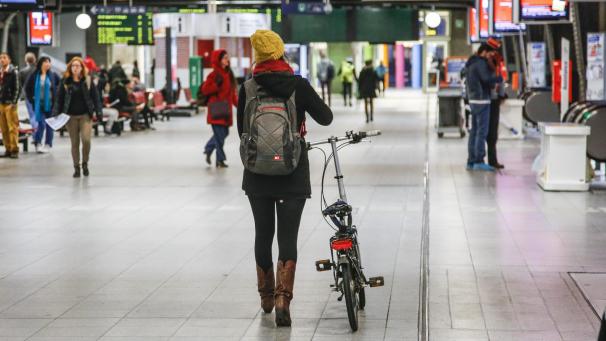 <p>Immer mehr SNCB-Reisende nehmen ein Fahrrad mit an Bord eines Zuges.</p>