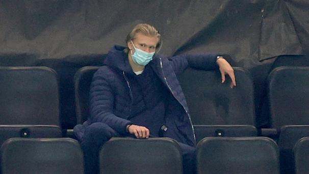 <p>Gegen Leipzig muss Erling Haaland aller Voraussicht nach nicht mehr auf der Tribüne Platz nehmen.</p>