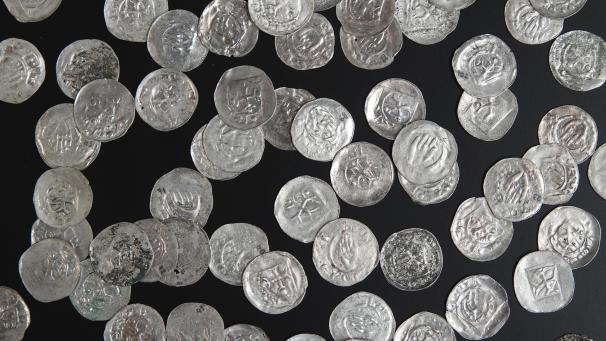 <p>silbermünzen</p>