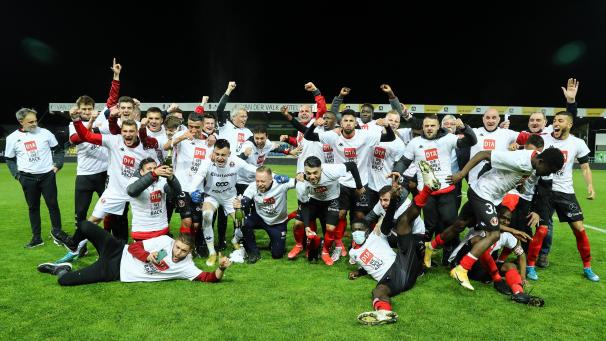 <p>Geschafft: Hochüberlegen setzte sich Seraing am Samstag mit 5:2 im Relegations-Rückspiel (1:1 im Hinspiel) gegen Waasland-Beveren durch.</p>