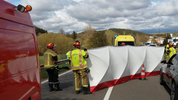 <p>Motorradunfall in Oudler: Die N62 musste für die Dauer der Bergungsarbeiten gesperrt werden.</p>