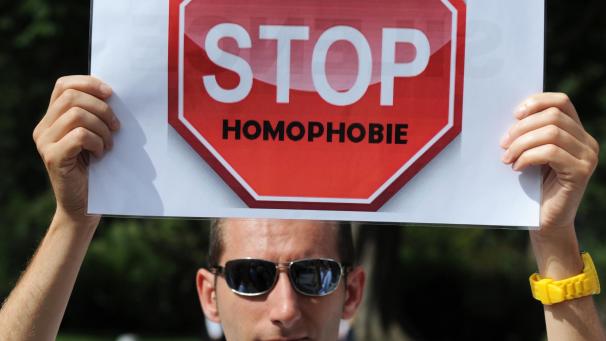 <p>Die alten Vorurteile sind noch da: Trotz einer größeren gesellschaftlichen Akzeptanz von Homo- und Bisexualität nimmt die Zahl der homo- und transfeindlichen Übergriffe weiter zu.</p>