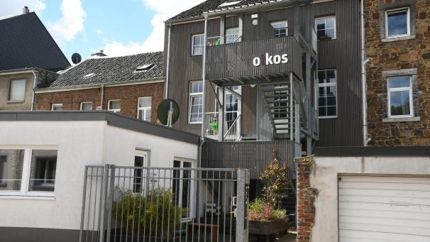 <p>In diesem Haus im Eupener Bellmerin bietet die VoG Oikos maximal neun jungen Erwachsenen in Krisensituationen eine vorübergehende Unterstützung und soziale Begleitung.</p>