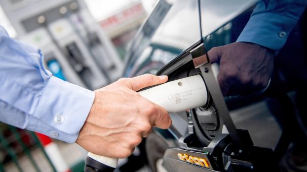 <p>Elektrisch betriebene Firmenwagen sollen vorrangig besteuert werden.</p>