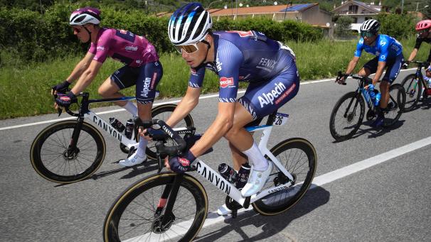 <p>GIRO-001921.jpg</p>