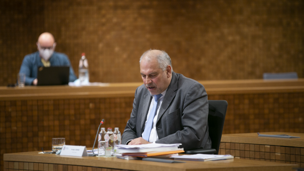 <p>Verteidigte die Reform der Arbeit des Parlamentes: Freddy Cremer.</p>