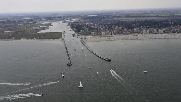 <p>Der Seetang wird vor der Küste von Nieuwpoort geerntet.</p>