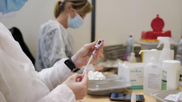 <p>Vor allem junge Menschen sollen von den Vorteilen einer Corona-Impfung überzeugt werden.</p>