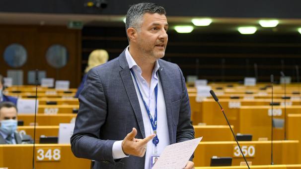 <p>Pascal Arimont</p>