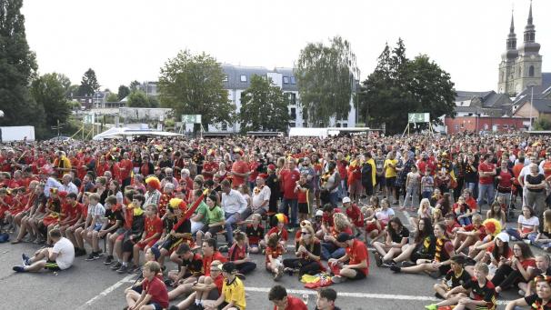<p>Der Josephine-Koch-Park war in den vergangenen Jahren ein beliebter Standort für das Public Viewing. Die drei Gruppenspiele der Roten Teufel sollen im Juni aber auf dem Scheiblerplatz in der Unterstadt gezeigt werden.</p>