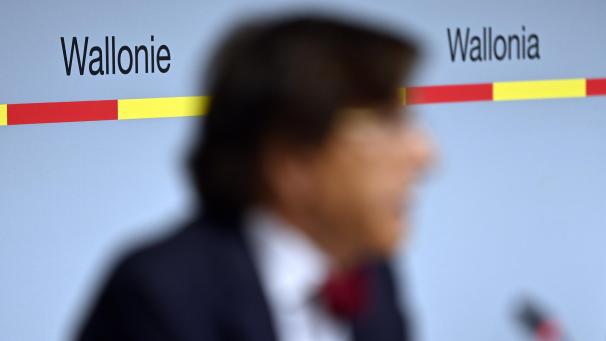 <p>Ministerpräsident Elio Di Rupo stellte den Konjunkturplan für die Wallonische Region vor.</p>