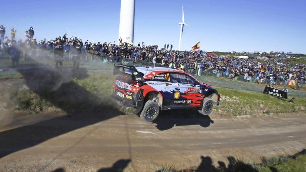 <p>Thierry Neuville (Hyundai): weiter Sprung, aber nur vier Punkte in Portugal.</p>