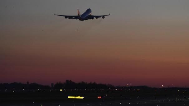 <p>Die Ausbaupläne des Lütticher Flughafens sorgen auch weiterhin für Diskussionsstoff, vor allem jenseits der Grenze.</p>