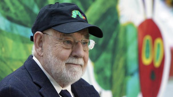 <p>Der US-Autor Eric Carle, dessen Kinderbuch „Die kleine Raupe Nimmersatt“ zum Welterfolg wurde, ist verstorben.</p>