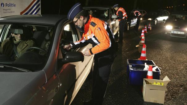 <p>Auferlegte Geldbußen im Straßenverkehr werden etwas teurer.</p>