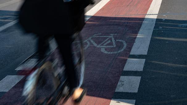 <p>Mehr Radfahrer, die auf sicheren Wegen durch die Gemeinde Kelmis fahren: Das schwebt Mobilitätsschöffe Marc Langohr vor. Die sanfte Mobilität soll in der Göhlgemeinde dank des Programms „Wallonie cyclable“ gesteigert werden.</p>