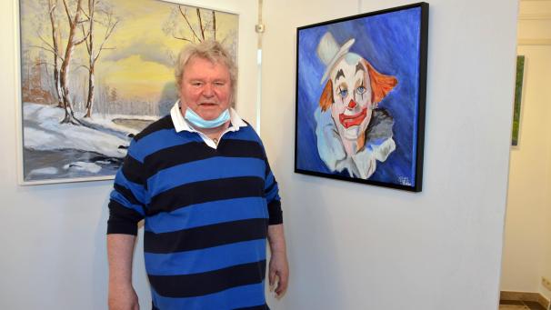 <p>Marcel Piecq, mit bürgerlichem Namen Marcel Van Hoyweghen, wohnt seit fünf Jahren in Aldringen. Der Maler stellt nun erstmals in den Räumlichkeiten des Hofes Bütgenbach aus.</p>