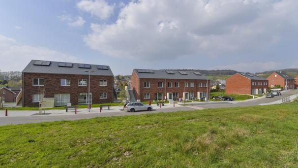 <p>In Eupen und Kelmis konzentrieren sich in der DG die Sozialwohnungen. Für die betroffenen Kommunen ergibt sich daraus eine große Verpflichtung, auch finanzieller Natur.</p>