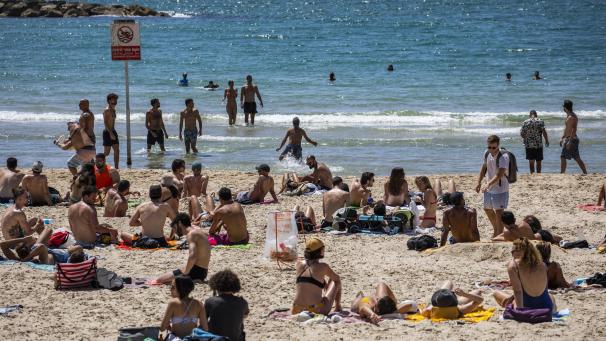 <p>Israel lockert die Corona-Bestimmungen.</p>