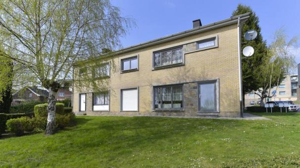 <p>Die Weichen sind gestellt: Noch vor dem Sommer sollen die Wohnungsbaugesellschaften im Norden und Süden der DG fusionieren.</p>