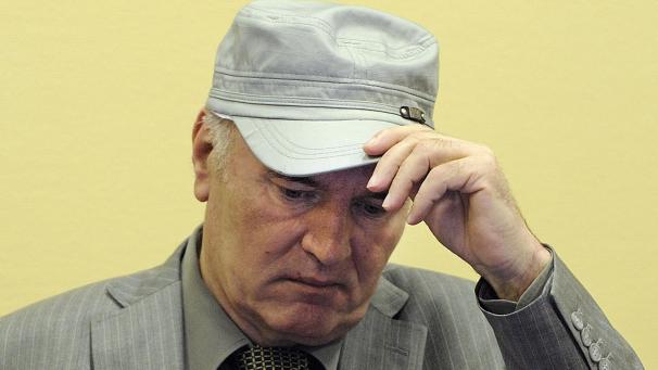 <p>Ratko Mladic auf der Anklagebank des Kriegsverbrechertribunals in Den Haag.</p>