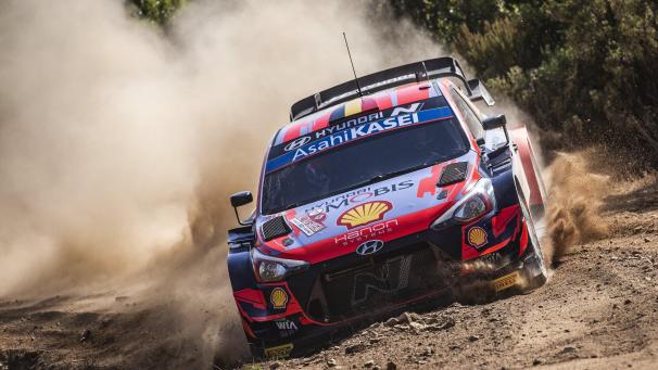 <p>Thierry Neuville (Hyundai) hatte mit vielen Problemen zu kämpfen.</p>