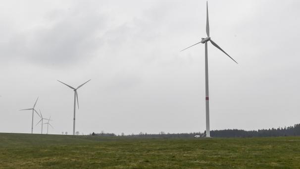 <p>In Gouvy hat nun mit der Genossenschaft Aspiravi ein dritter Windkraftbetreiber ein Projekt zur Nutzung der Windenergie vorgestellt. Das Foto zeigt den Windpark in Emmels.</p>