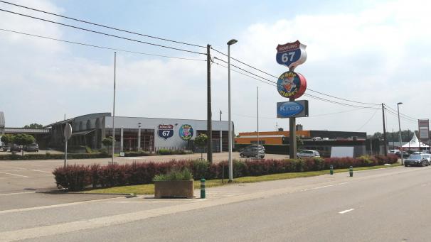 <p>Aus „Bowling 67“ wird „S'Pace Lontzen“: Das Freizeitzentrum an der Neutralstraße wurde einer Firschzellenkur unterzogen.</p>