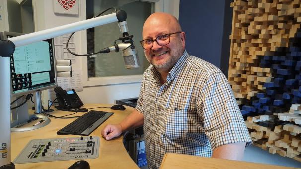 <p>Kennt sich nicht nur in Sachen Musik bestens aus, sondern weiß auch das eine oder andere über Fußball: André Frédéric.</p>