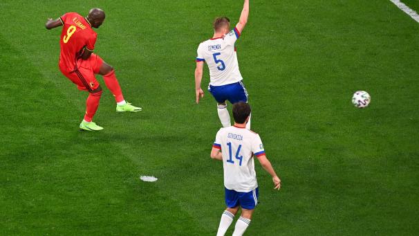 <p>So frei darf man Romelu Lukaku nicht zum Schuss kommen lassen.</p>