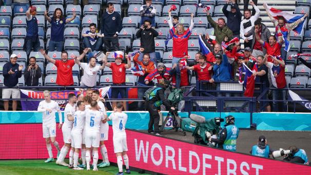 <p>Die Tschechen jubeln über einen gelungenen EM-Auftakt.</p>