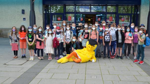 <p>Die Jurykinder bei ihrer Ankunft in Gera: Eine Woche lang schauten und besprachen sie gemeinsam Filme, um den Medienpreis „Goldener Spatz“ zu verleihen.</p>