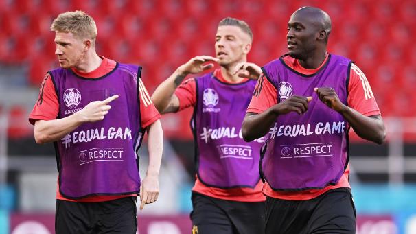 <p>Trifft Romelu Lukaku (r., beim Abschlusstraining in Kopenhagen) auch gegen Dänemark?</p>