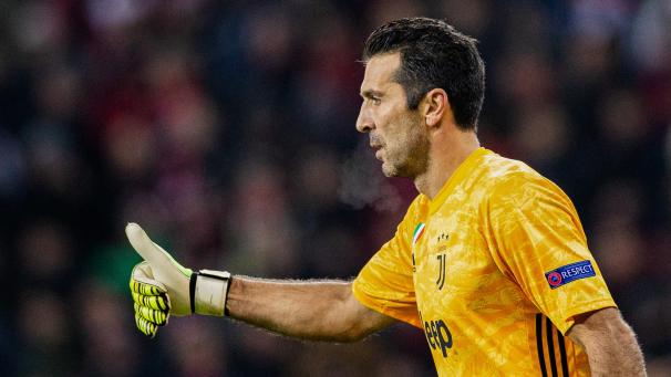 <p>Gianluigi Buffon stellt sich wieder für seinen Heimatverein zwischen die Torpfosten.</p>