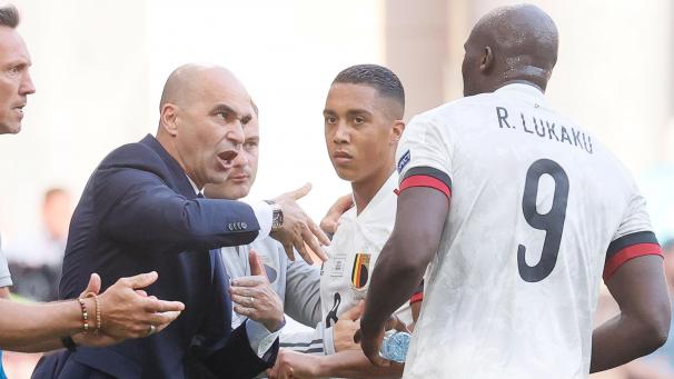 <p>Roberto Martinez (l.)</p>