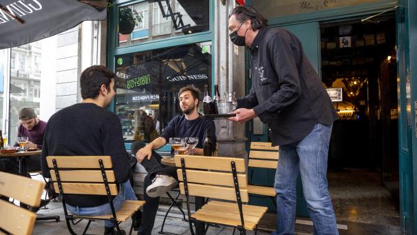 <p>Ein Schnappschuss aus Brüssel: Die Belgier müssen sich auf höhere Preise in den Kneipen, Cafés und Restaurants einstellen.</p>